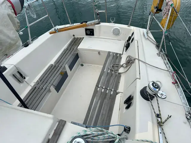 Beneteau First 28