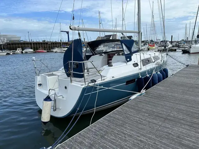 Hanse 320