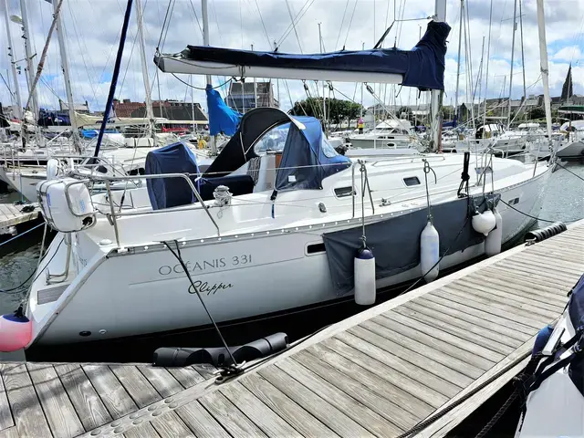 Beneteau Oceanis Clipper 331