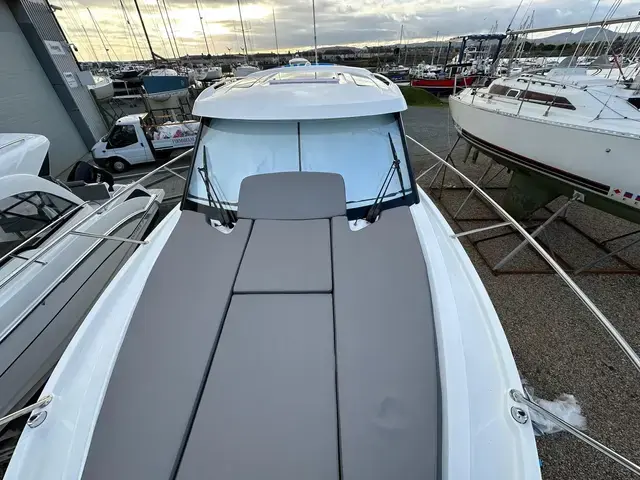 Beneteau Antares 9