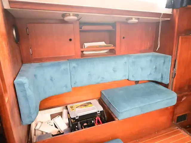 Camper & Nicholsons 48 Ketch