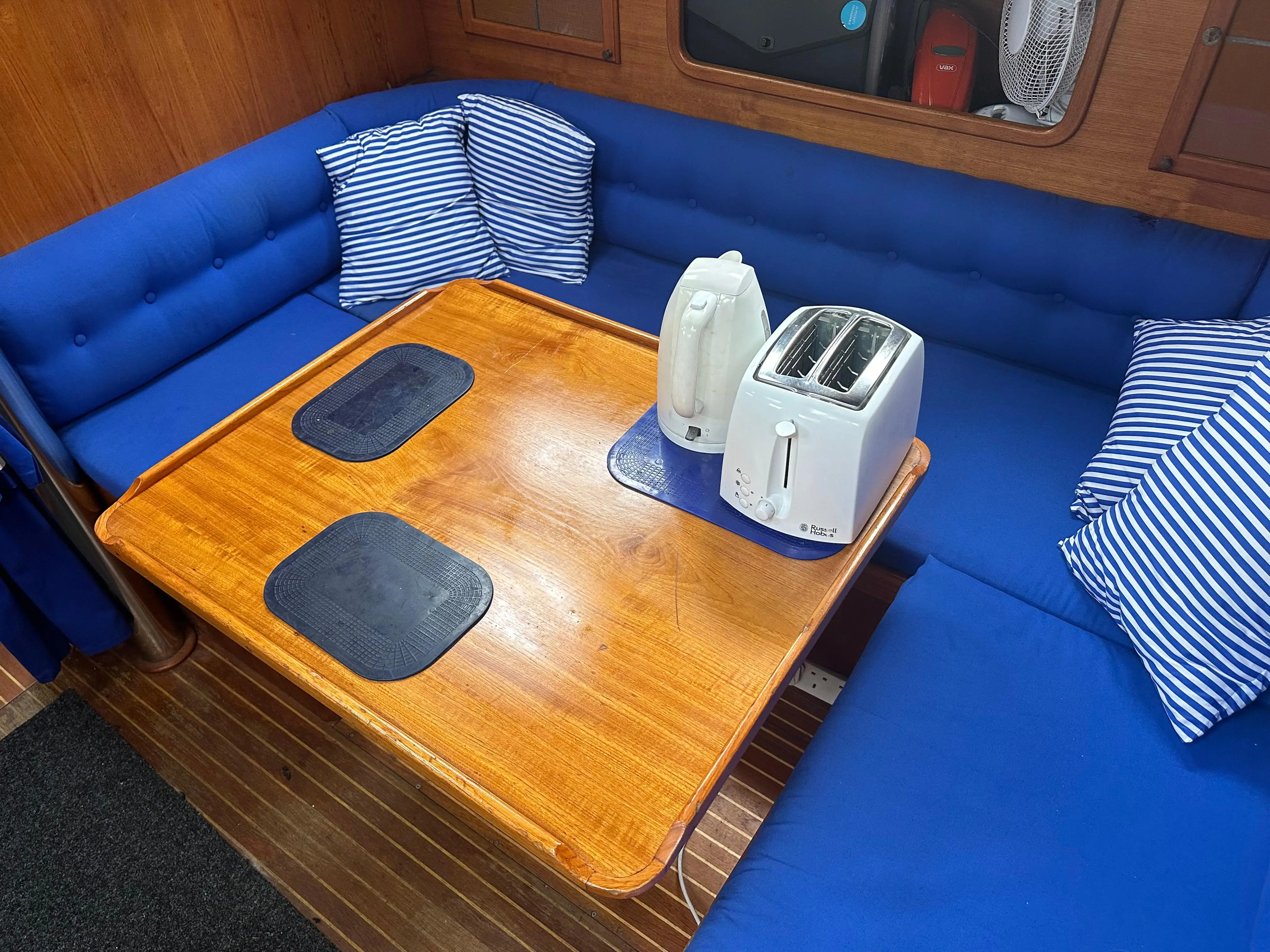 1990 Nauticat 38