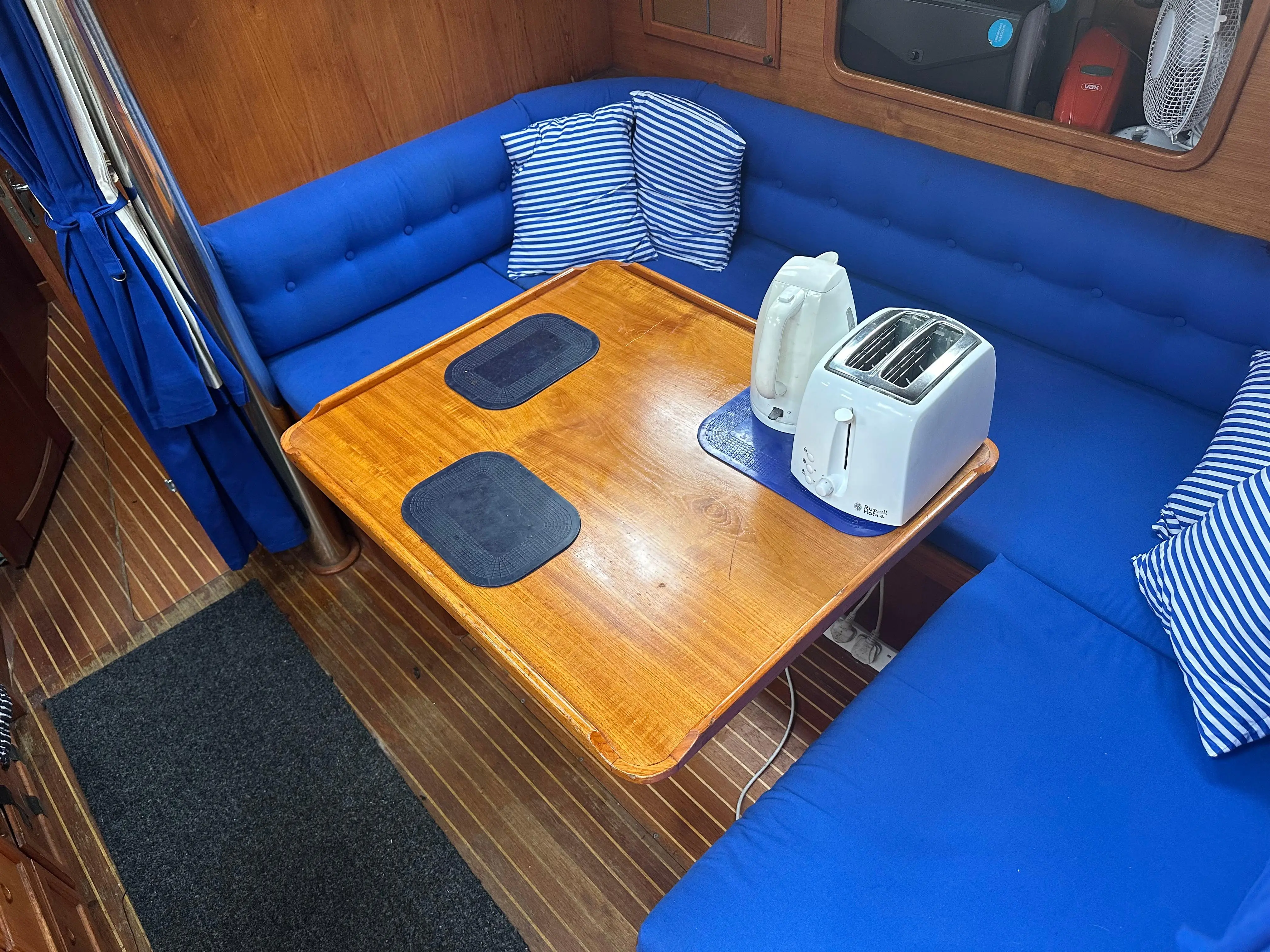 1990 Nauticat 38