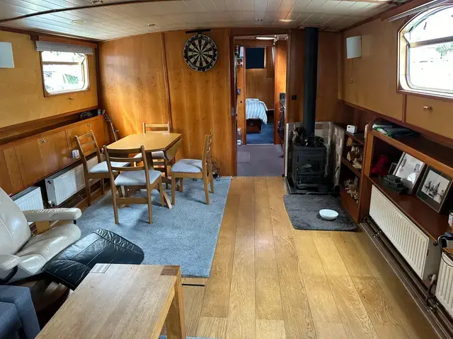 Dutch Barge 65'