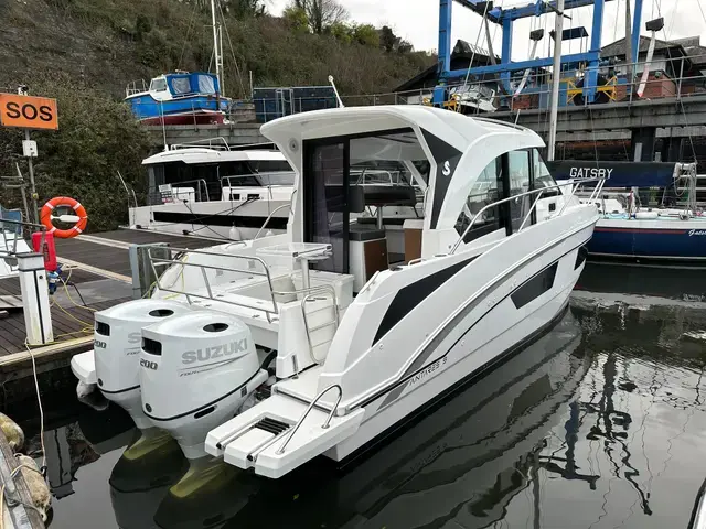 Beneteau Antares 9