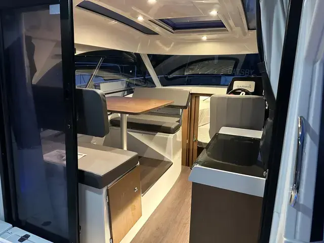 Beneteau Antares 9