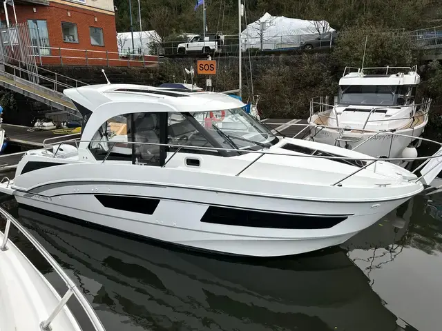 Beneteau Antares 9