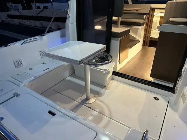 Beneteau Antares 9