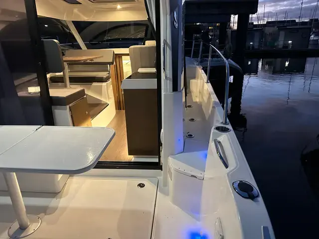 Beneteau Antares 9