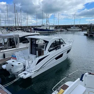 2023 Beneteau Antares 9 OB