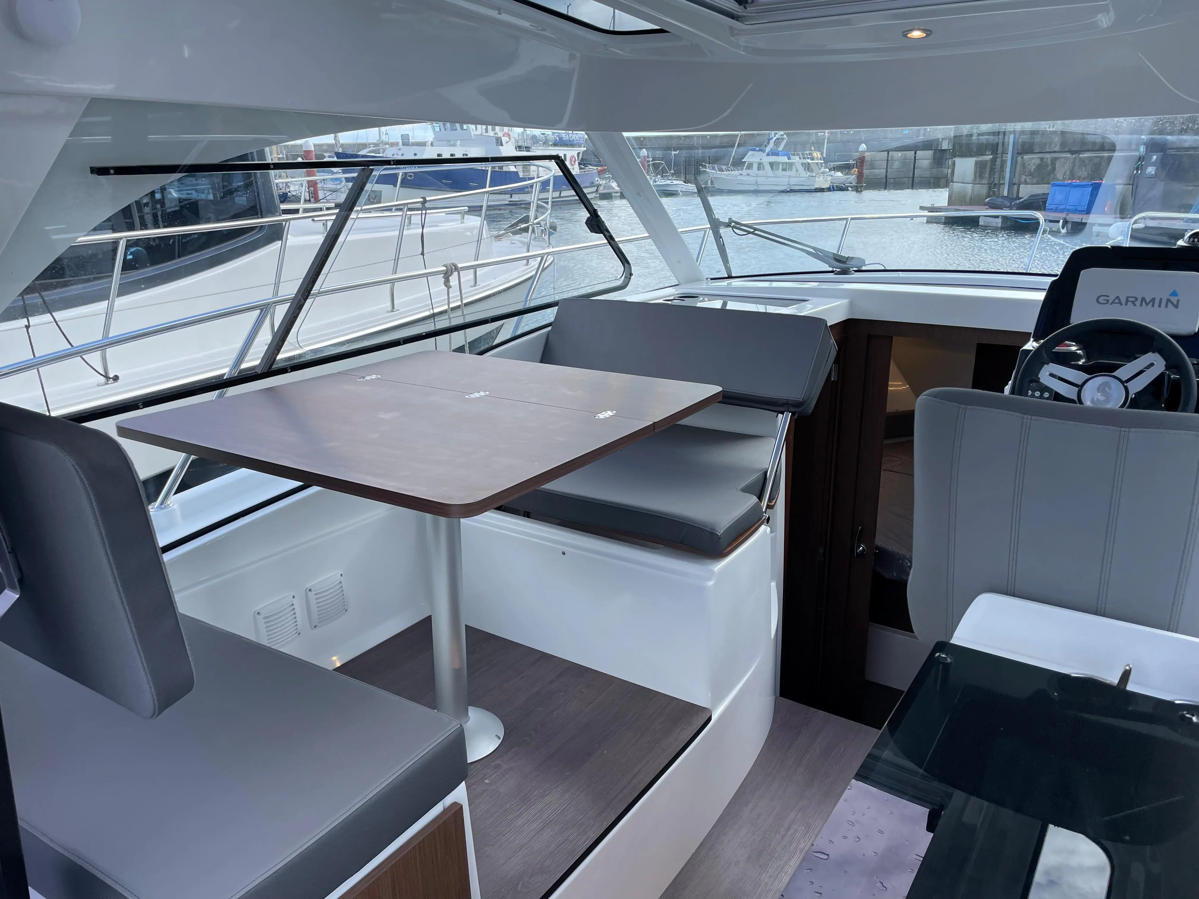 2023 Beneteau antares 9