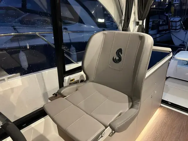 Beneteau Antares 9