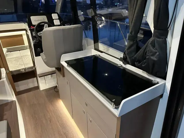 Beneteau Antares 9