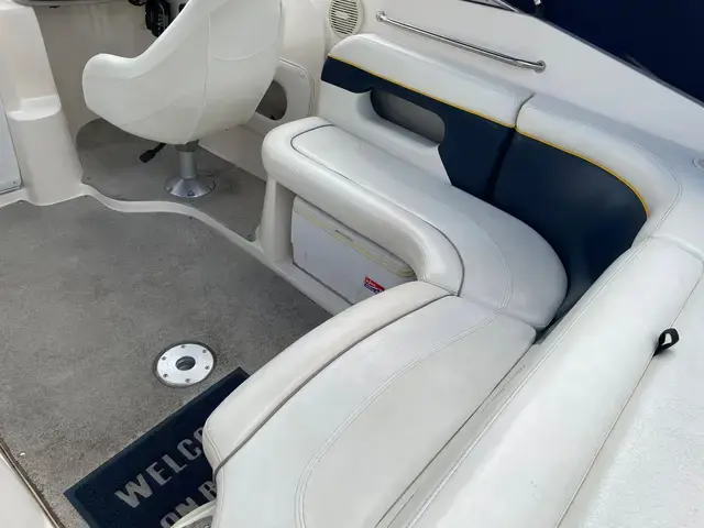 Rinker 232 Captiva Cc