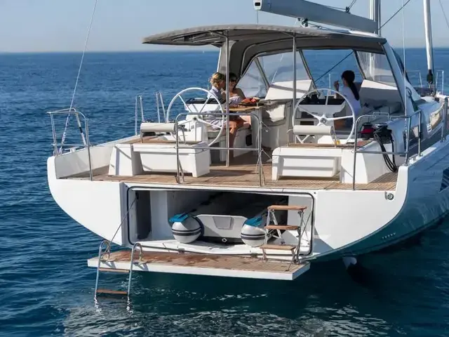 Beneteau Oceanis Yacht 54