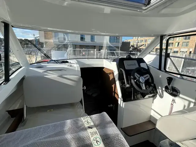 Beneteau Antares 7