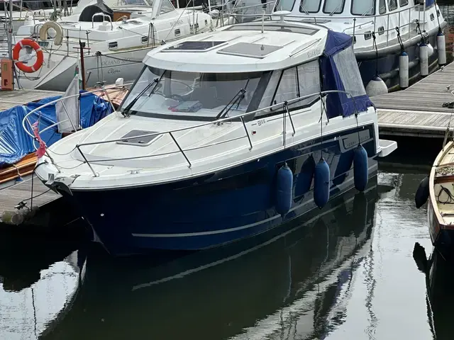 Jeanneau Merry Fisher 855