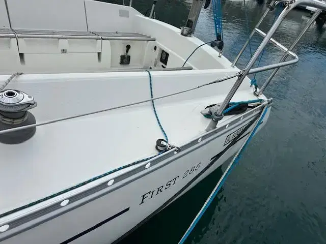 Beneteau First 285