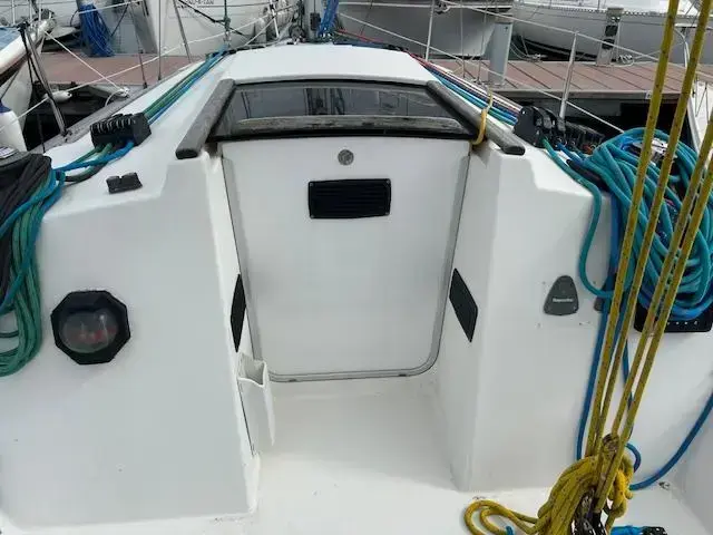 Beneteau First 285