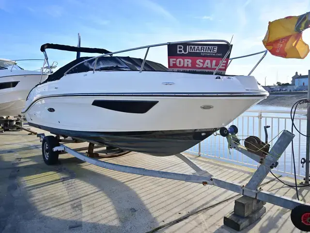 Sea Ray Sun Sport 230