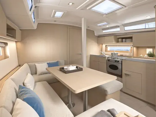 Beneteau Oceanis 37.1