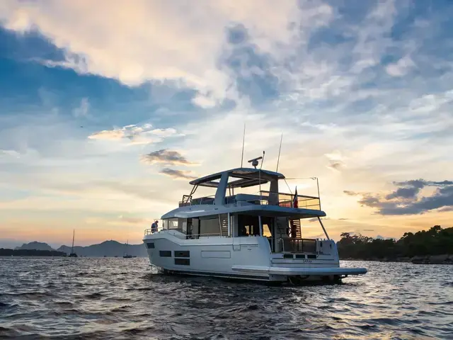 Beneteau Grand Trawler  62