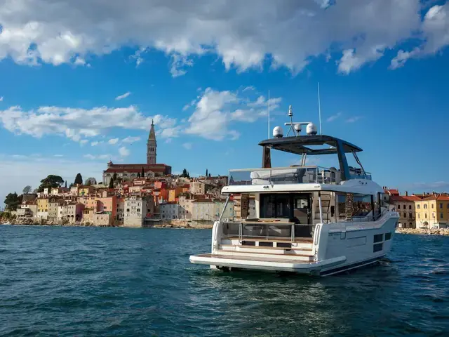 Beneteau Grand Trawler  62