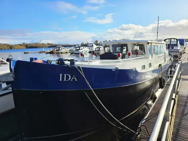 Barge Wolstenholme