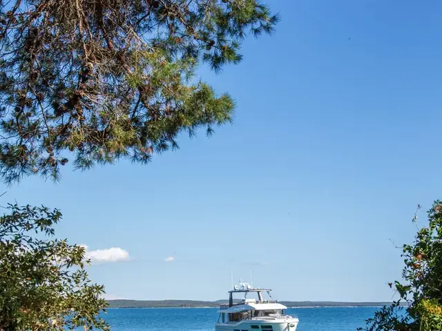 Beneteau Grand Trawler  62