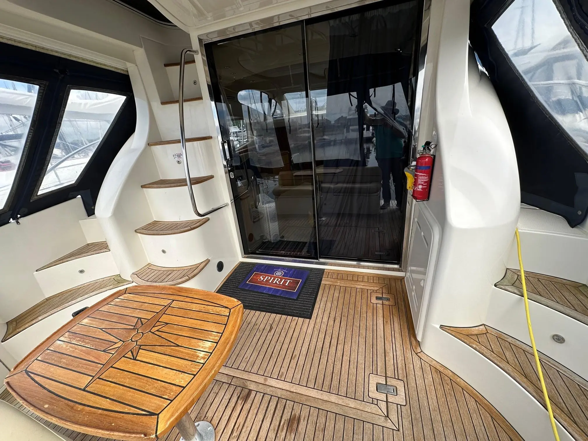 2004 Azimut 42