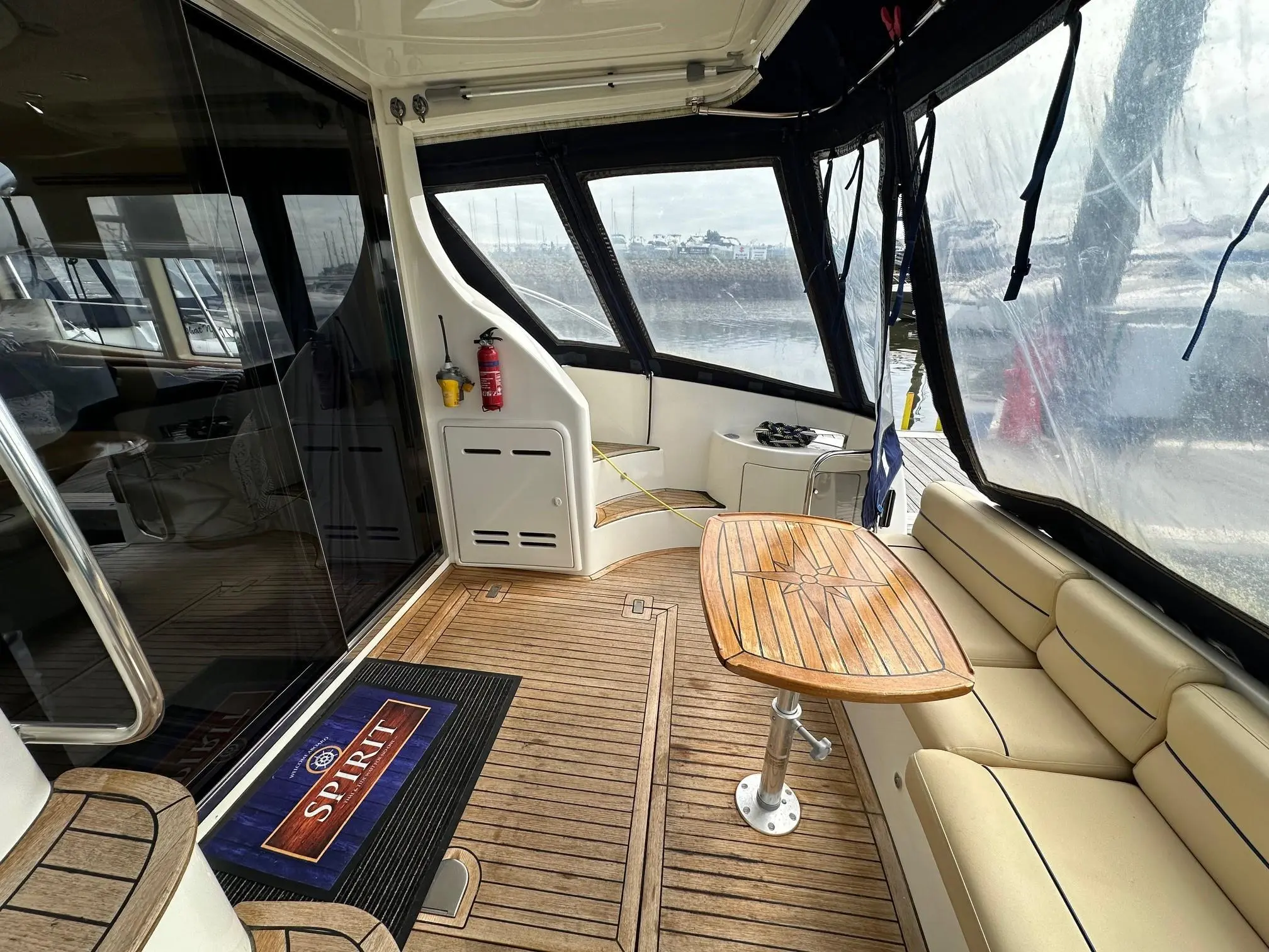 2004 Azimut 42