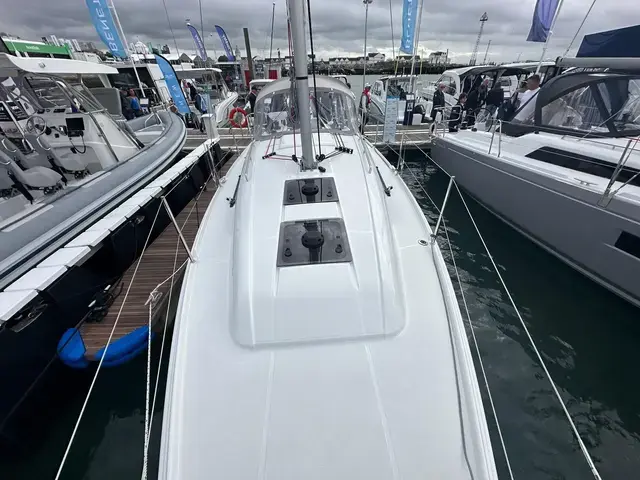 Beneteau Oceanis 30.1