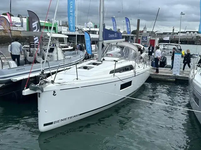 Beneteau Oceanis 30.1