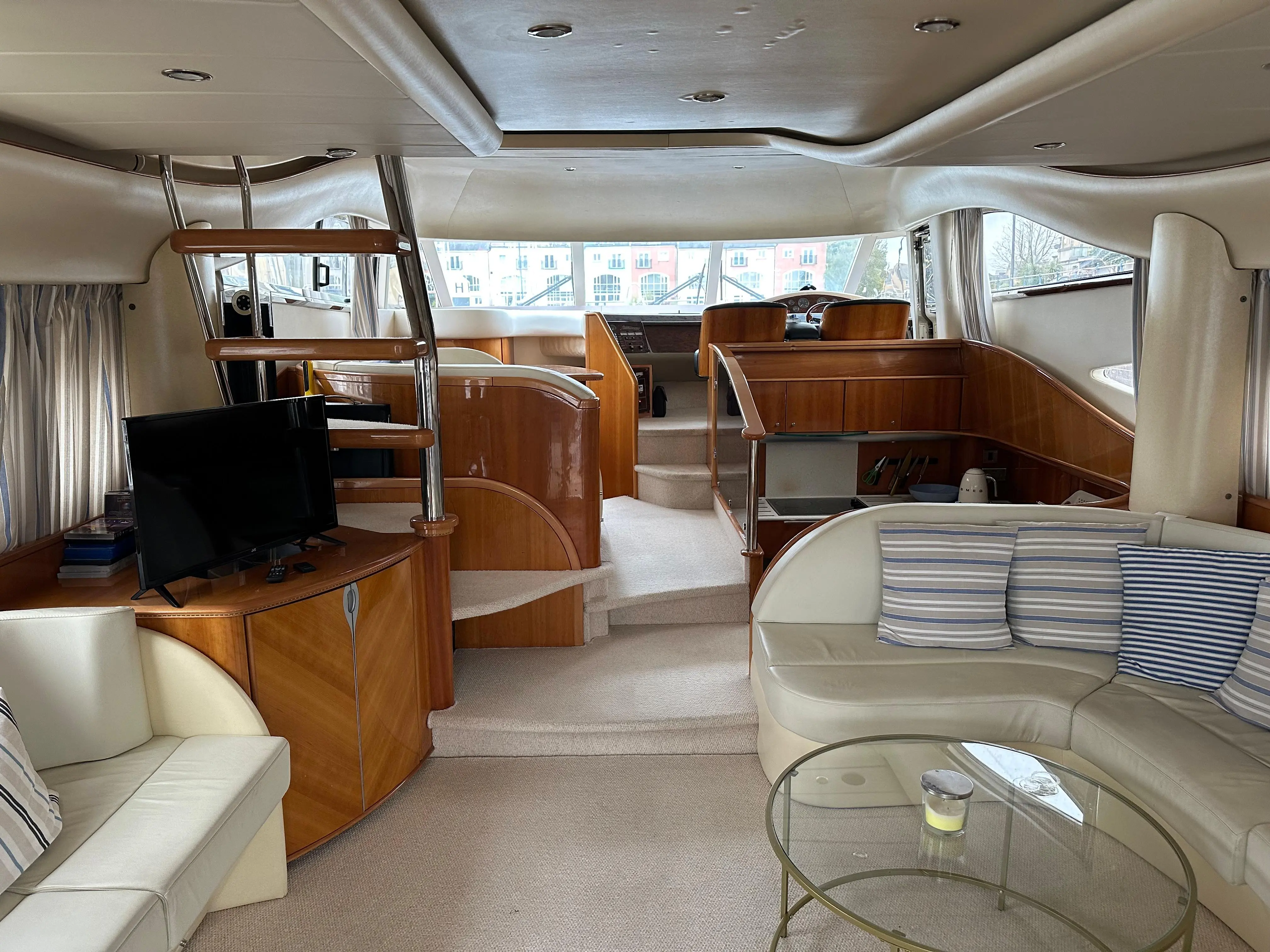 2000 Princess 65