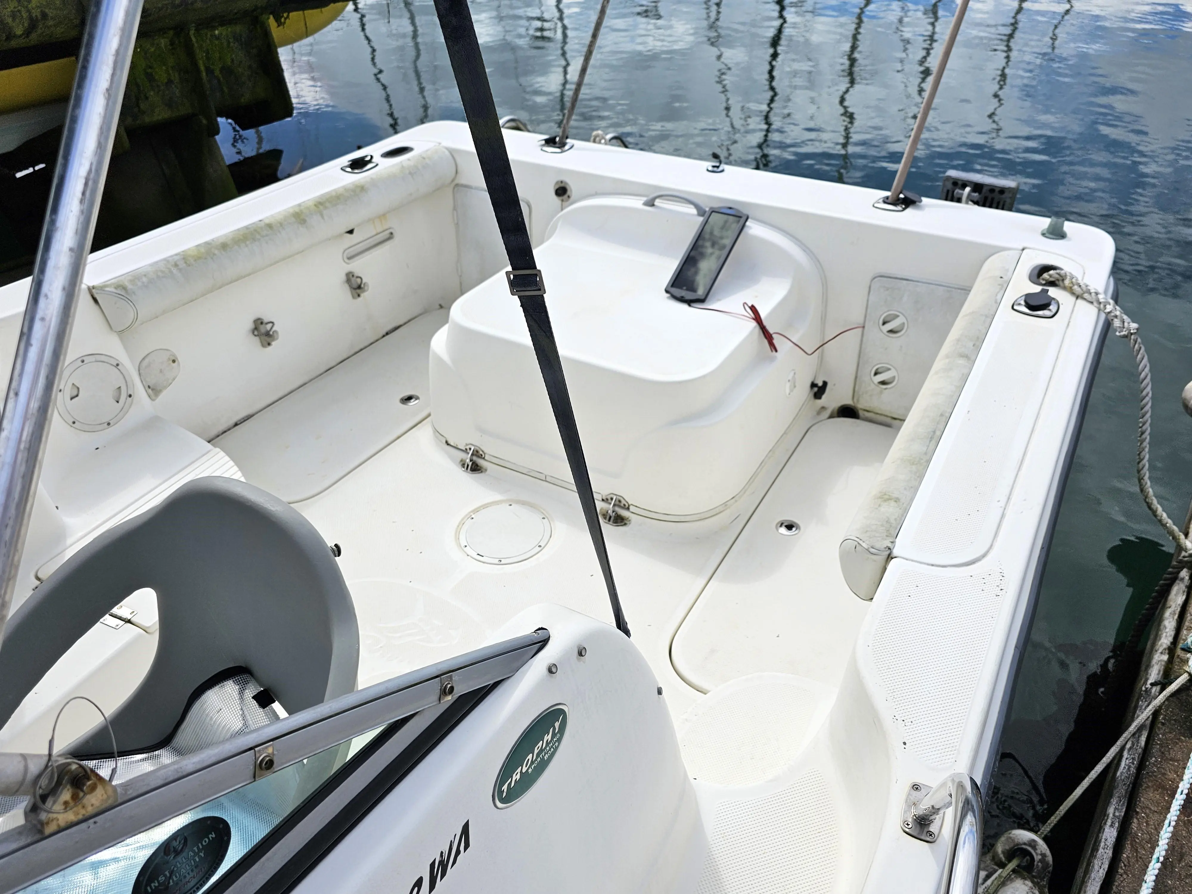 2007 Bayliner 2052 trophy