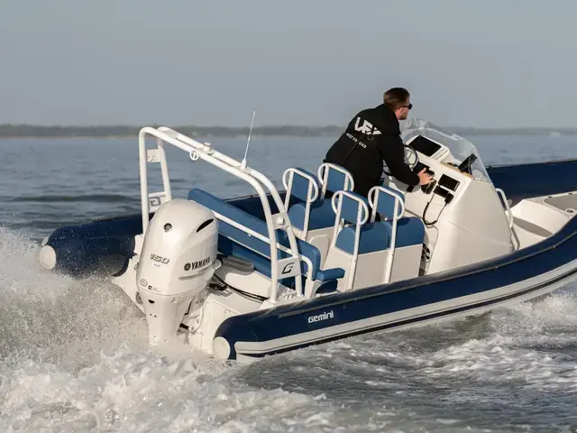 Gemini Waverider 650 Sport