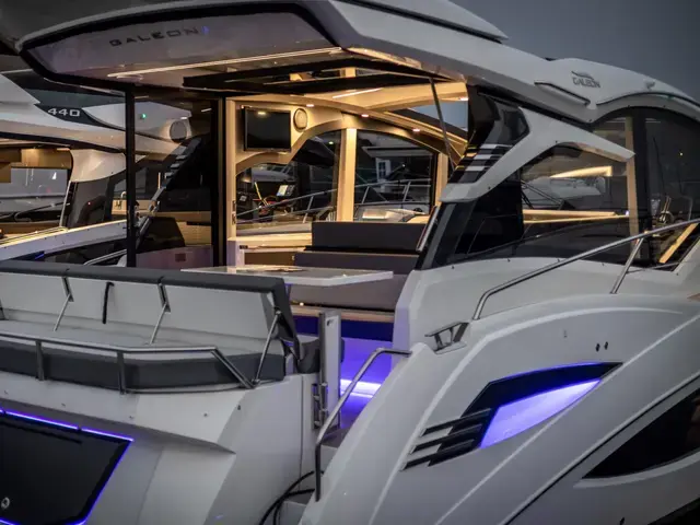 Galeon 425 Hts