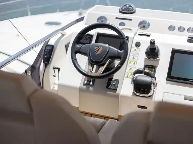 Fairline Squadron 48