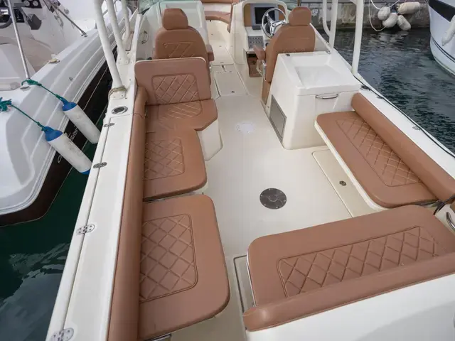 Chris-Craft Calypso 26