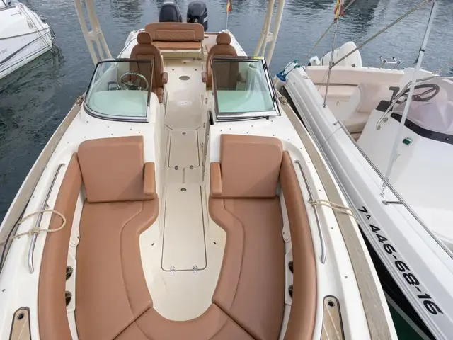 Chris Craft Calypso 26