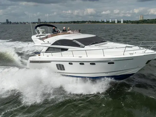 Fairline Phantom 48