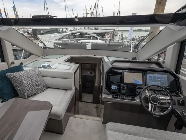 Galeon 510 SKY