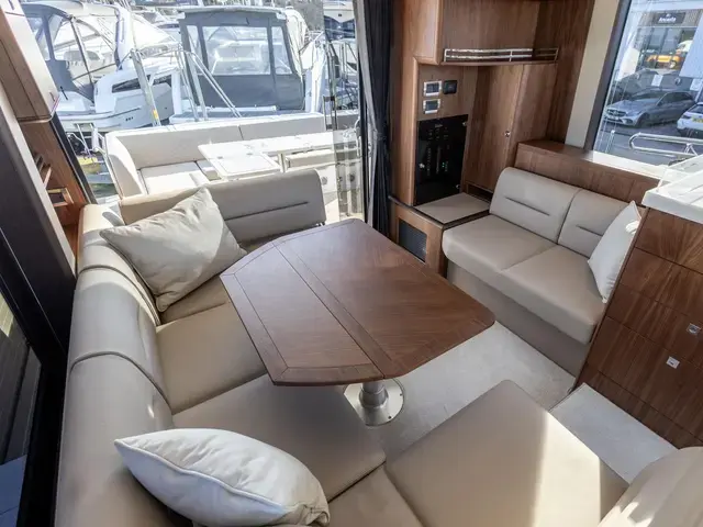 Galeon 400 Fly