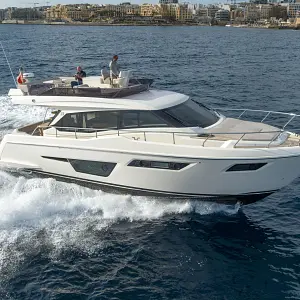 2021 Ferretti Yachts 500