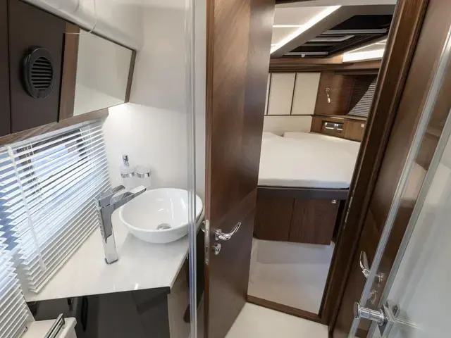 Galeon 400 Fly