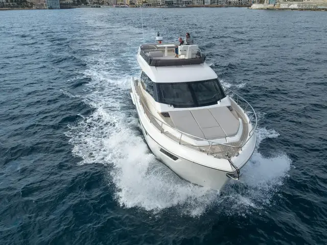 Ferretti Yachts 500