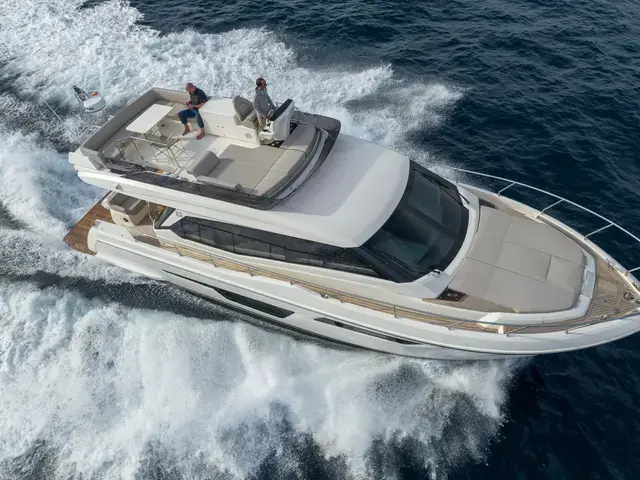 Ferretti Yachts 500