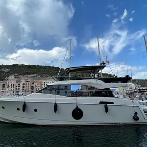 2018 Beneteau Monte Carlo 6