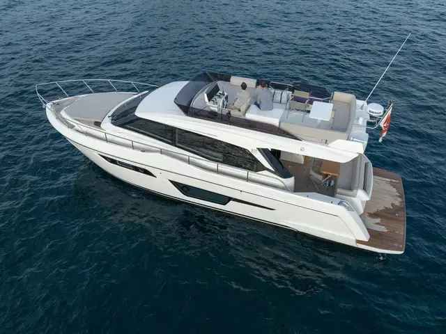 Ferretti Yachts 500