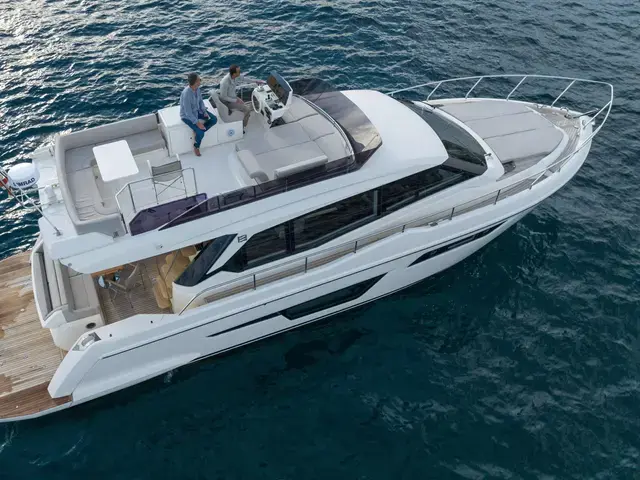 Ferretti Yachts 500